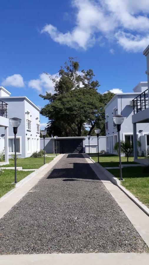Las Toscas Apart Curuzu Cuatia Exterior foto